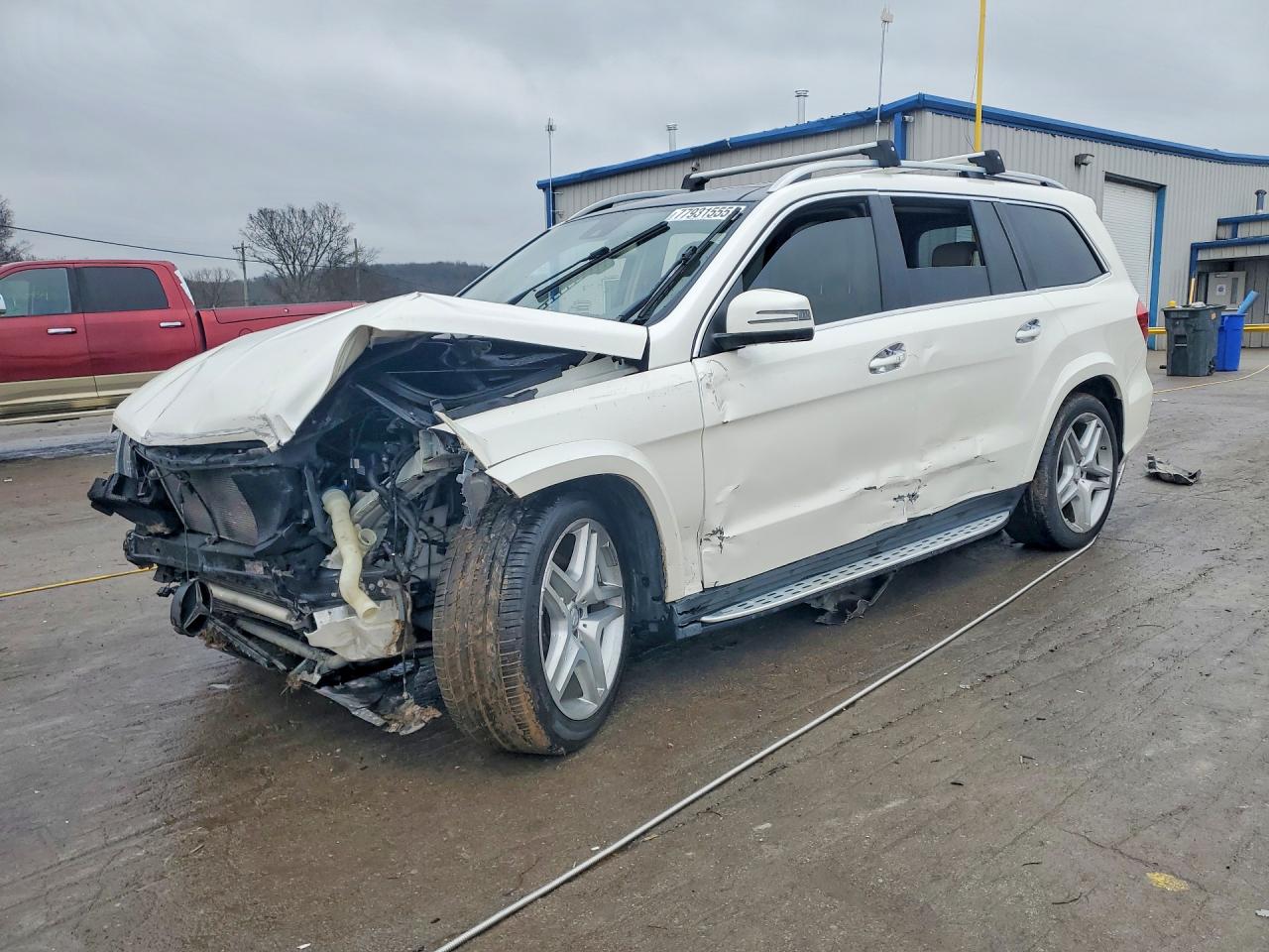 2015 MERCEDES-BENZ GL 550 4MATIC