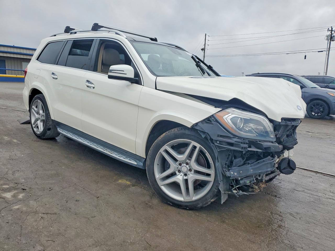 2015 MERCEDES-BENZ GL 550 4MATIC — снимка 4
