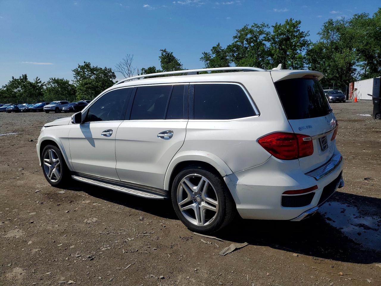 2014 MERCEDES-BENZ GL 550 4MATIC — снимка 2