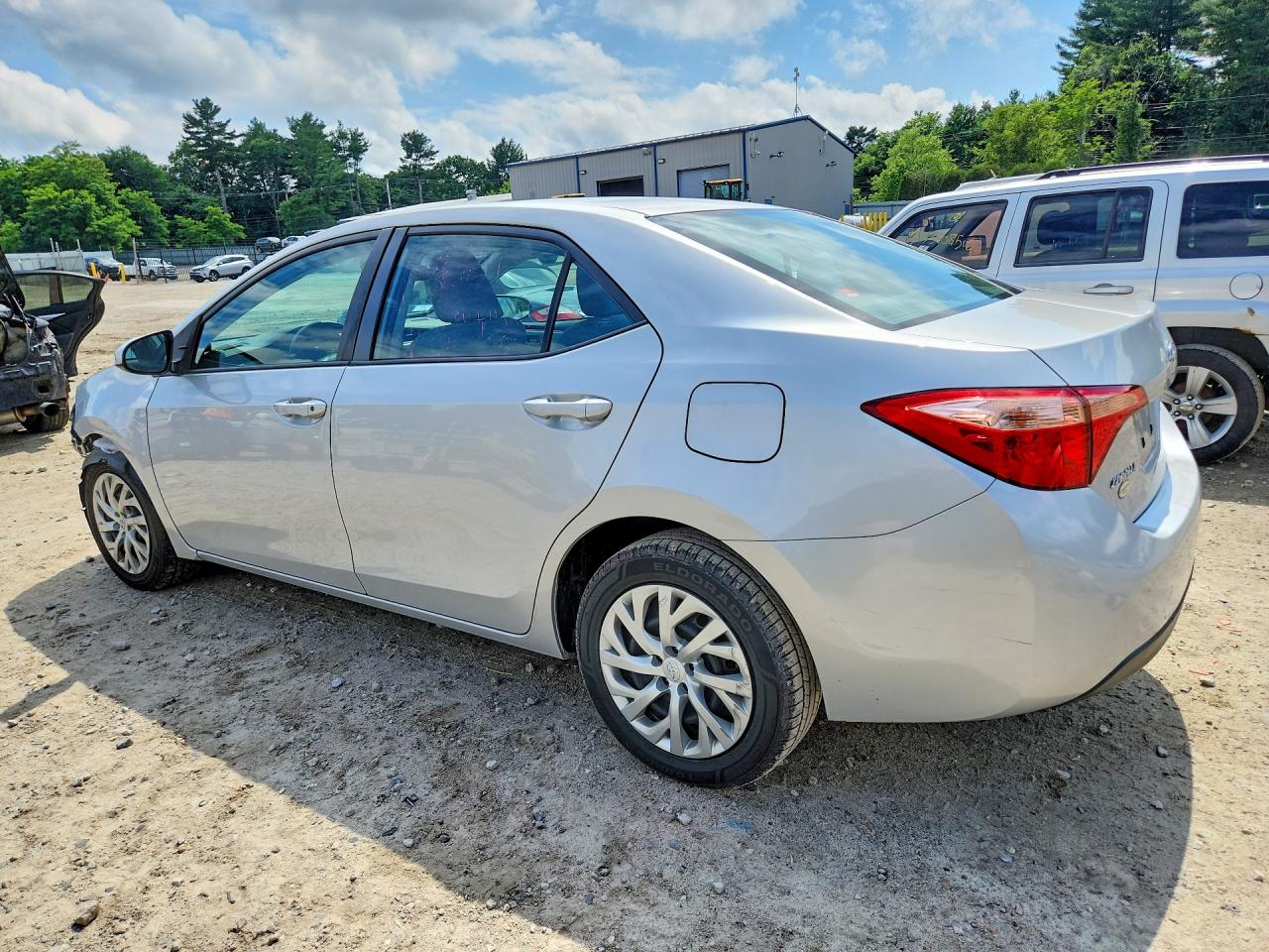 2017 TOYOTA COROLLA LE — снимка 2