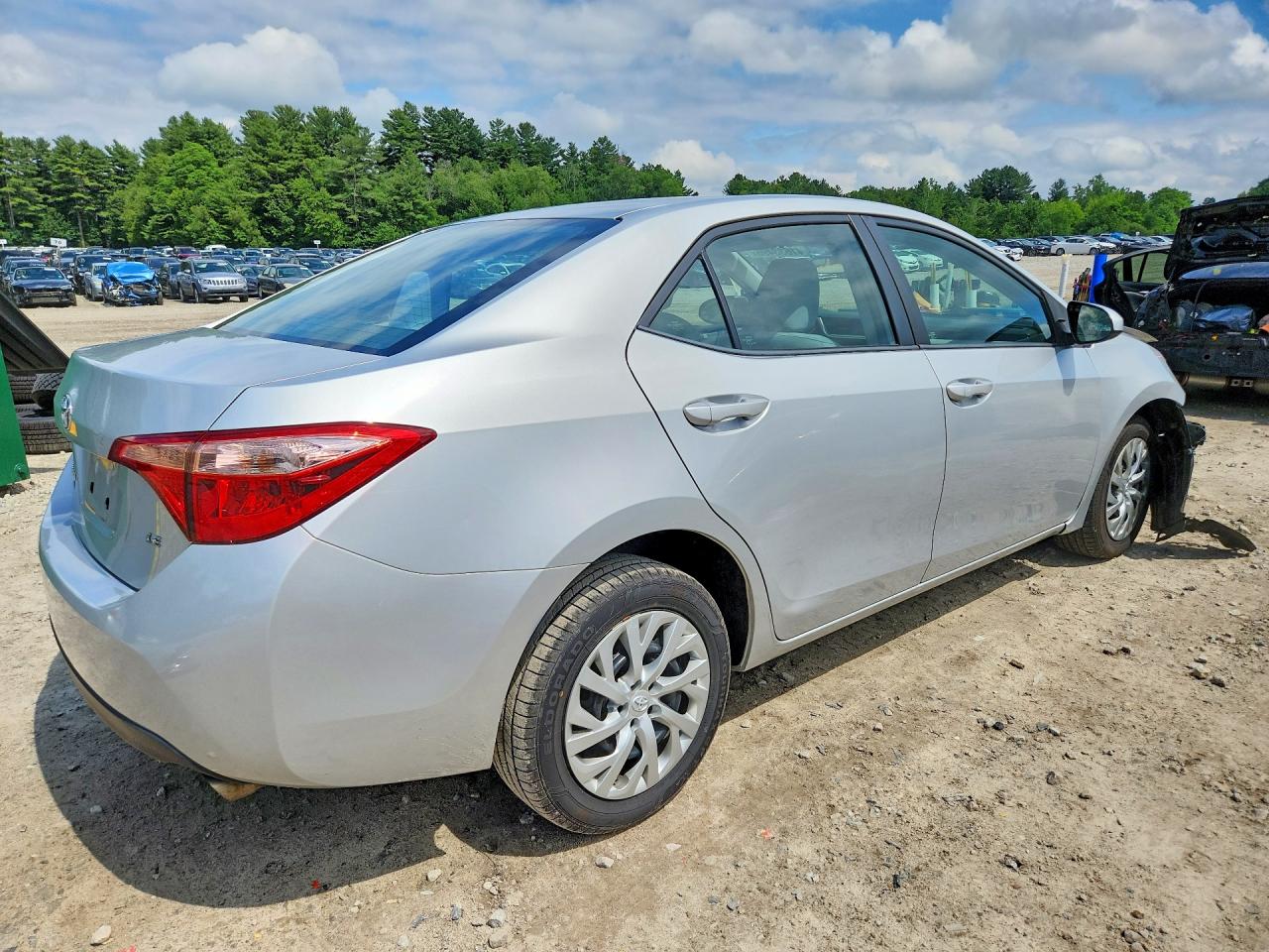 2017 TOYOTA COROLLA LE — снимка 3