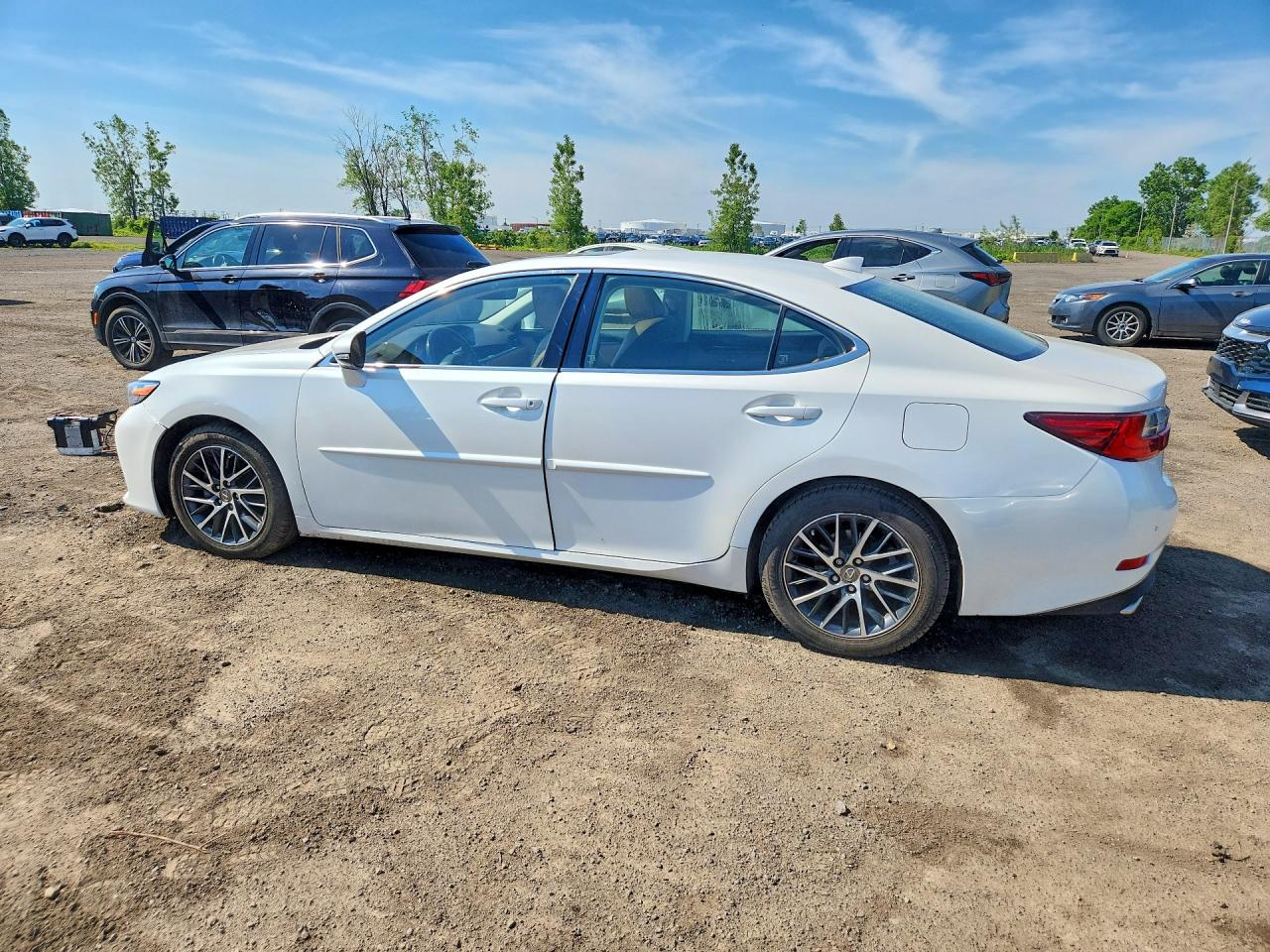 2016 LEXUS ES 350 — снимка 2