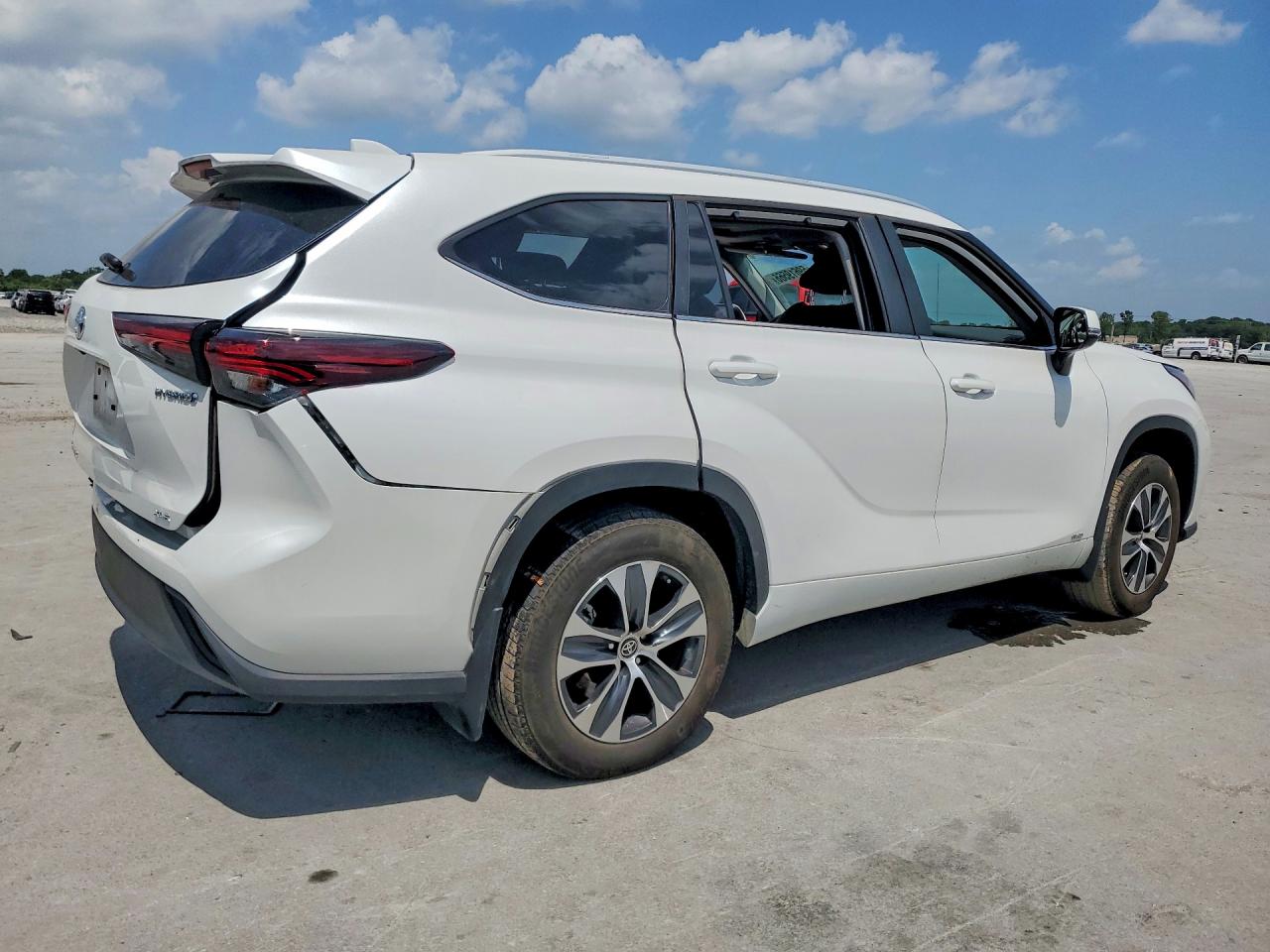 2024 TOYOTA HIGHLANDER HYBRID XLE — снимка 3