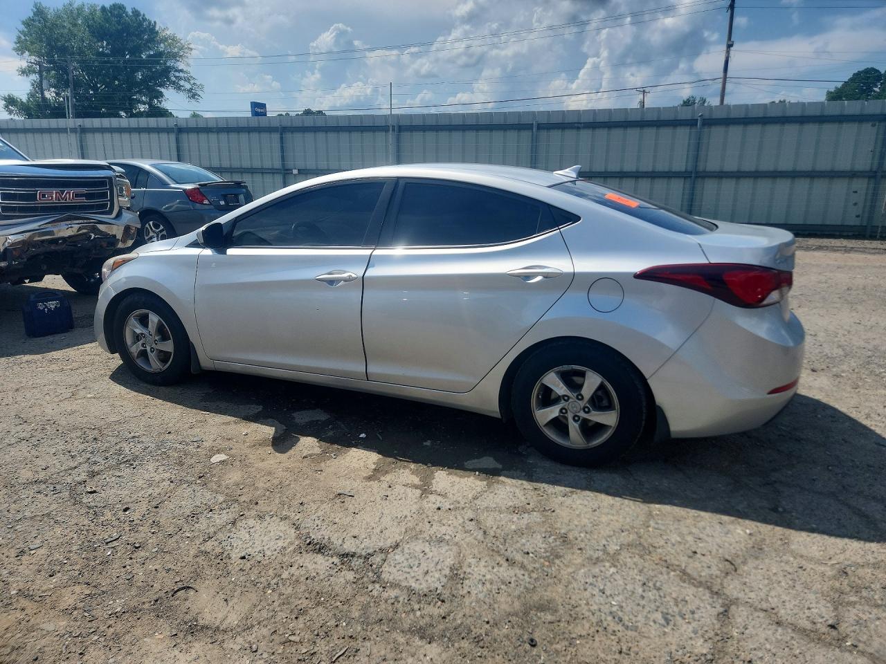 2015 HYUNDAI ELANTRA SE — снимка 2