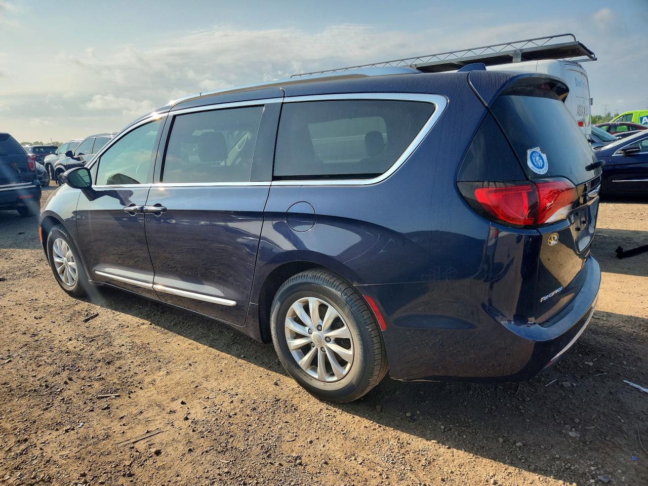 2018 CHRYSLER PACIFICA TOURING L — снимка 2