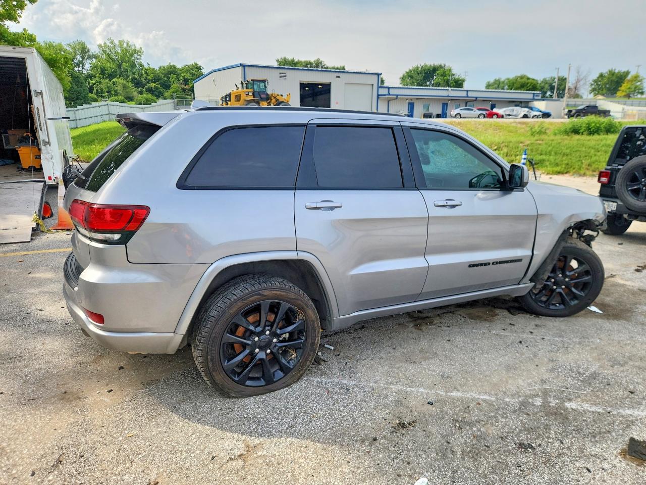 2021 JEEP GRAND CHEROKEE LAREDO — снимка 3