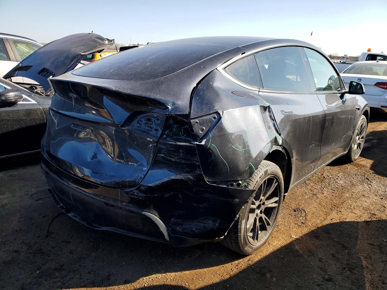 2024 TESLA MODEL Y — снимка 3