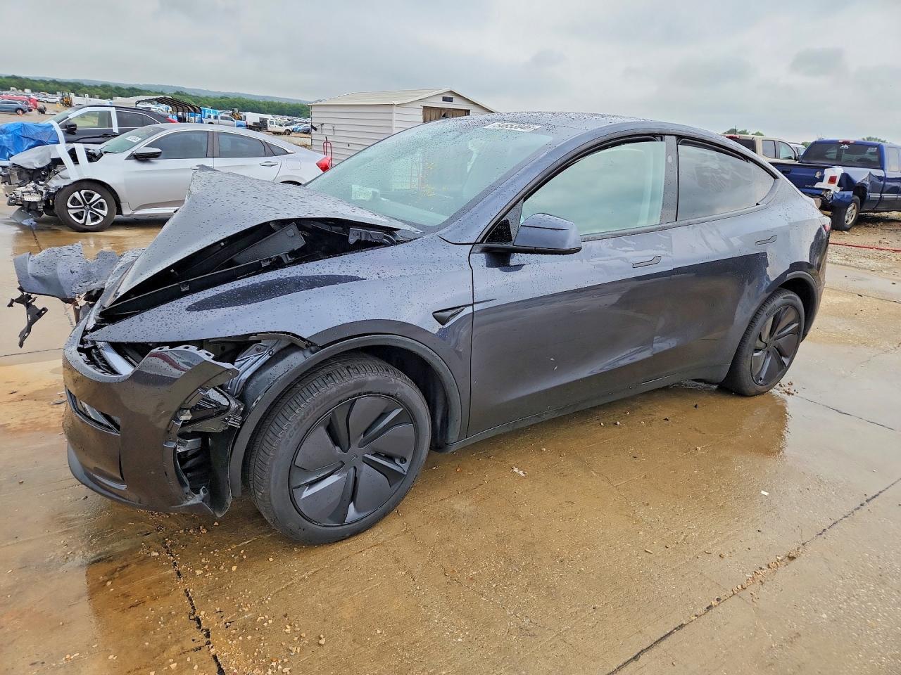 2026 TESLA MODEL Y
