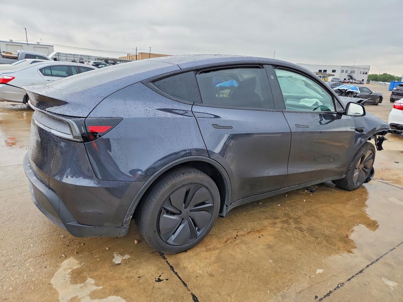 2026 TESLA MODEL Y — снимка 3