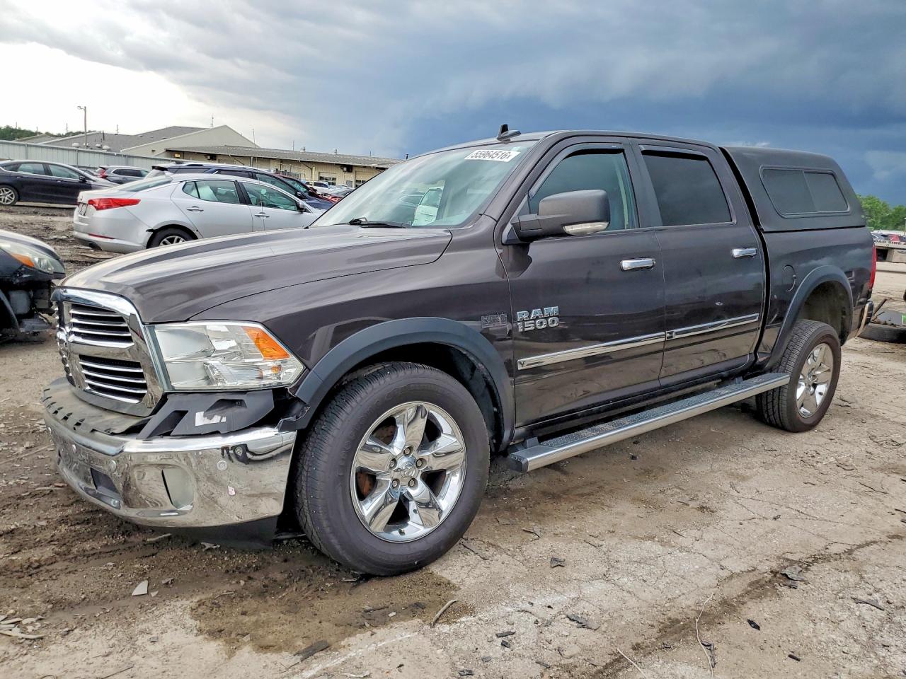 2016 RAM 1500 SLT