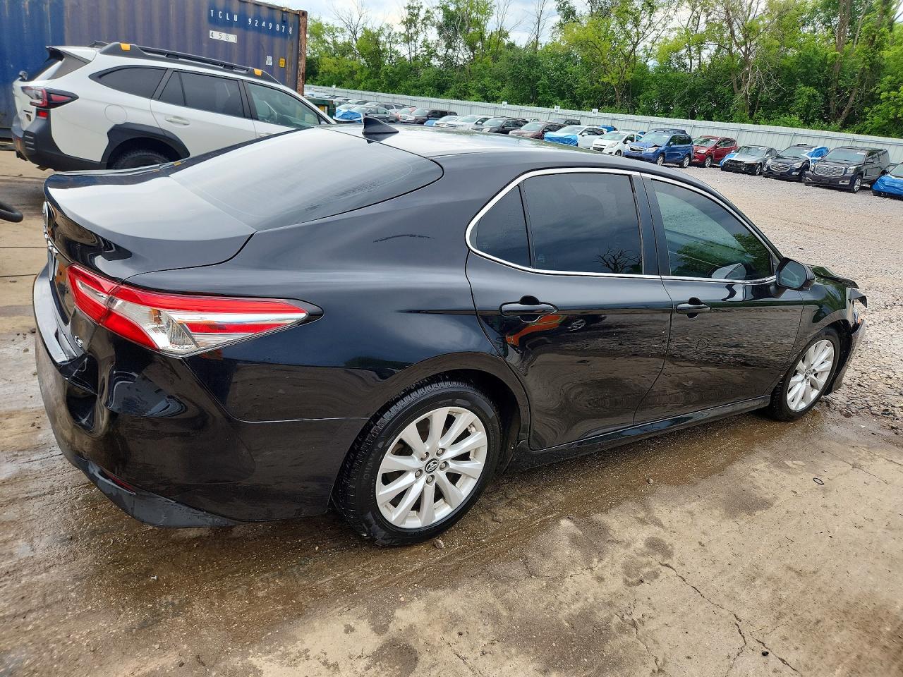 2019 TOYOTA CAMRY LE — снимка 3