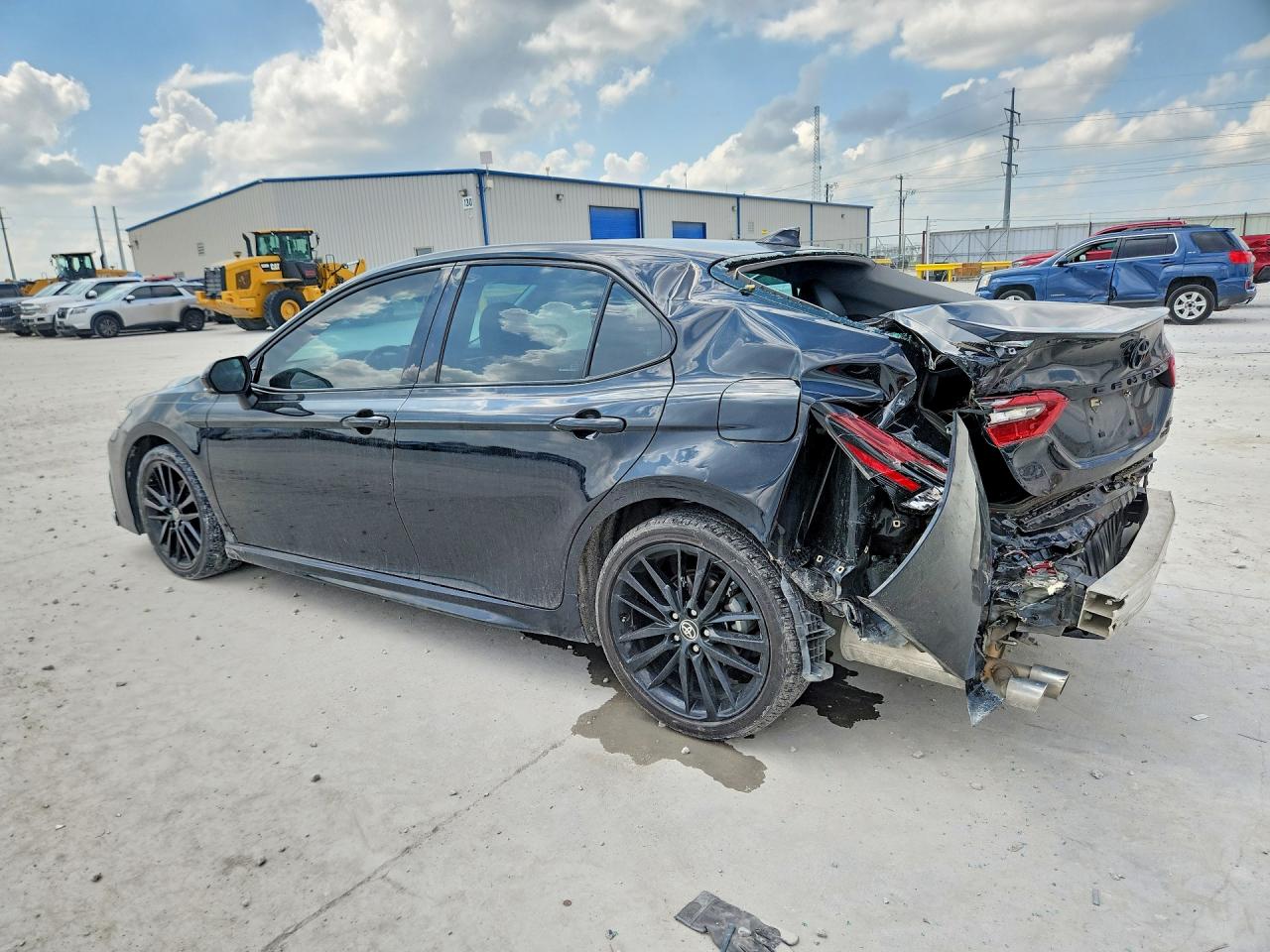 2022 TOYOTA CAMRY XSE — снимка 2