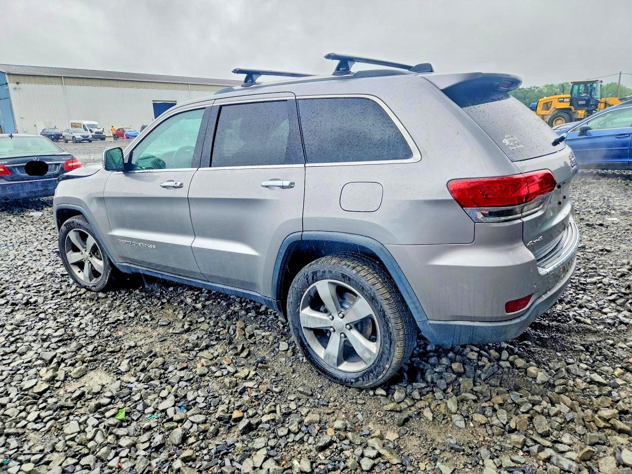 2015 JEEP GRAND CHEROKEE LIMITED — снимка 2
