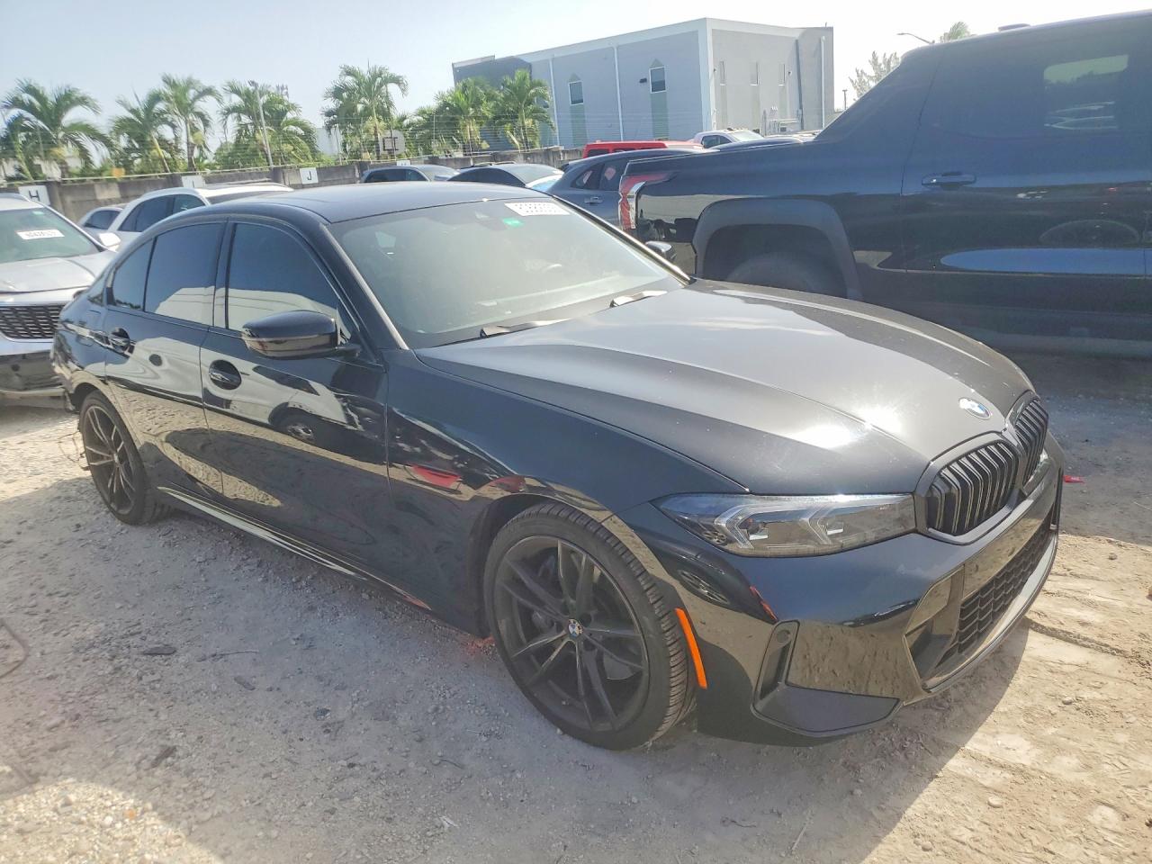 2023 BMW 330I — снимка 4