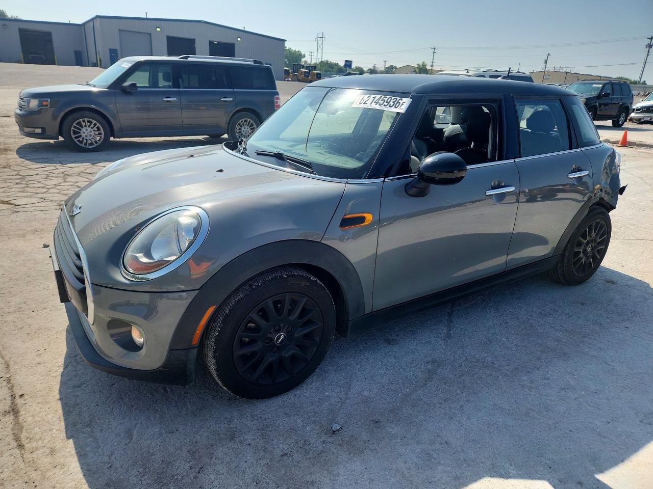 2017 MINI COOPER