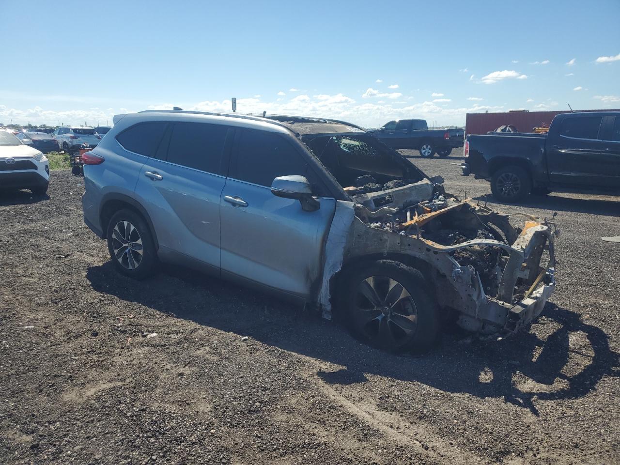 2021 TOYOTA HIGHLANDER XLE — снимка 4