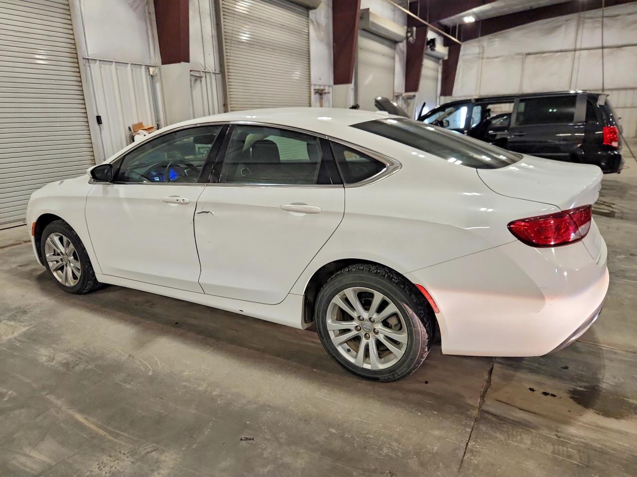 2015 CHRYSLER 200 LIMITED — снимка 2