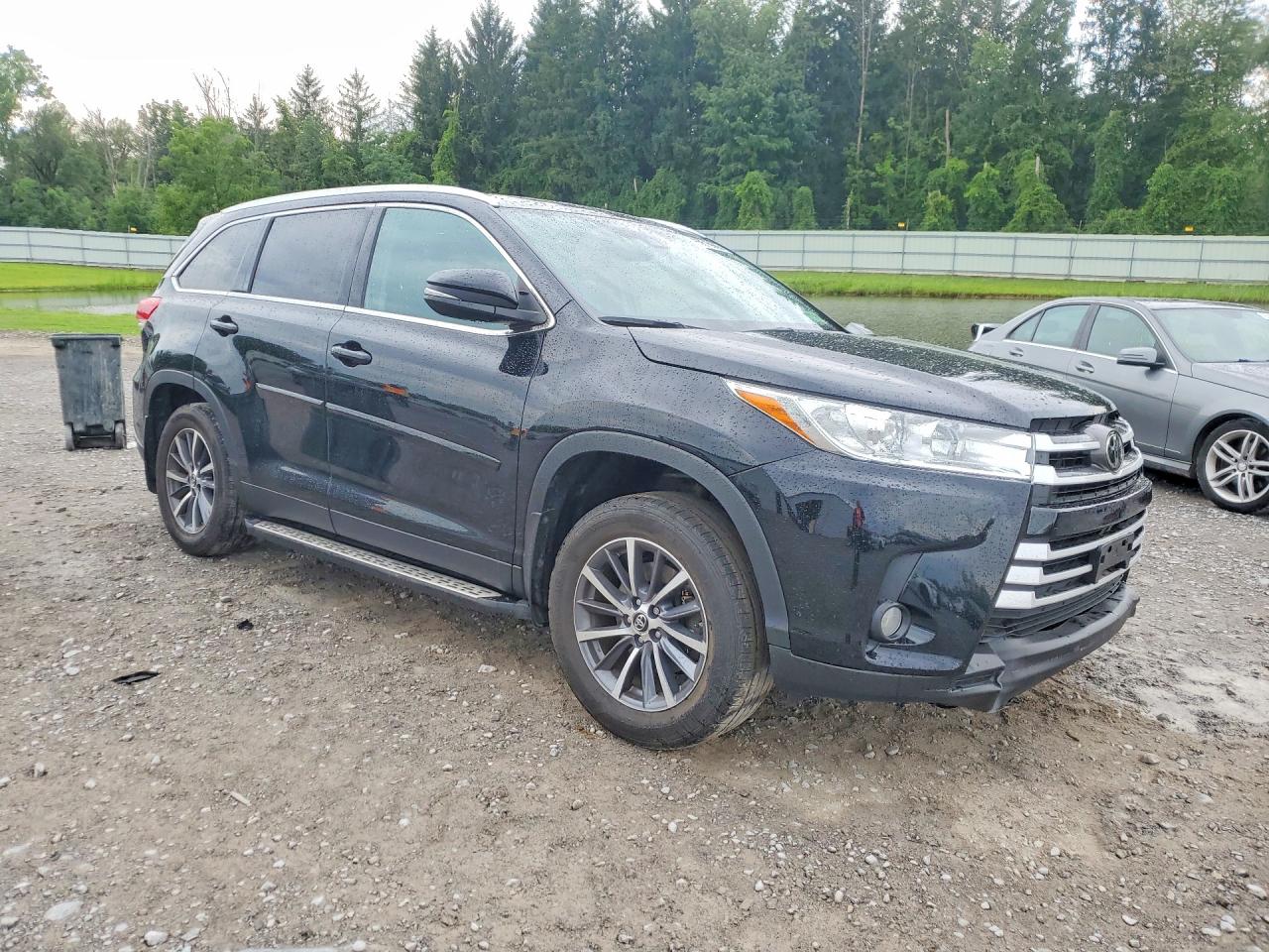 2019 TOYOTA HIGHLANDER XLE — снимка 4