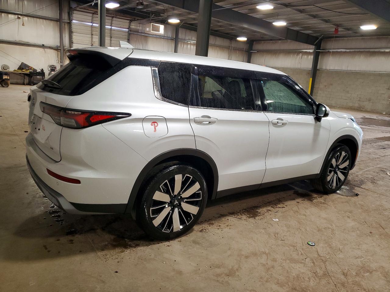 2025 MITSUBISHI OUTLANDER SE — снимка 3