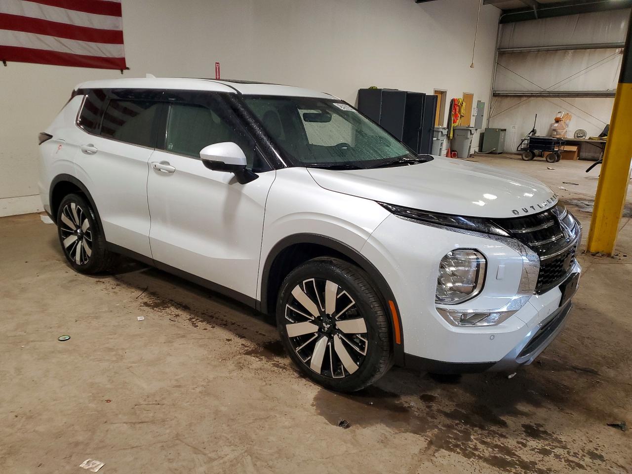 2025 MITSUBISHI OUTLANDER SE — снимка 4