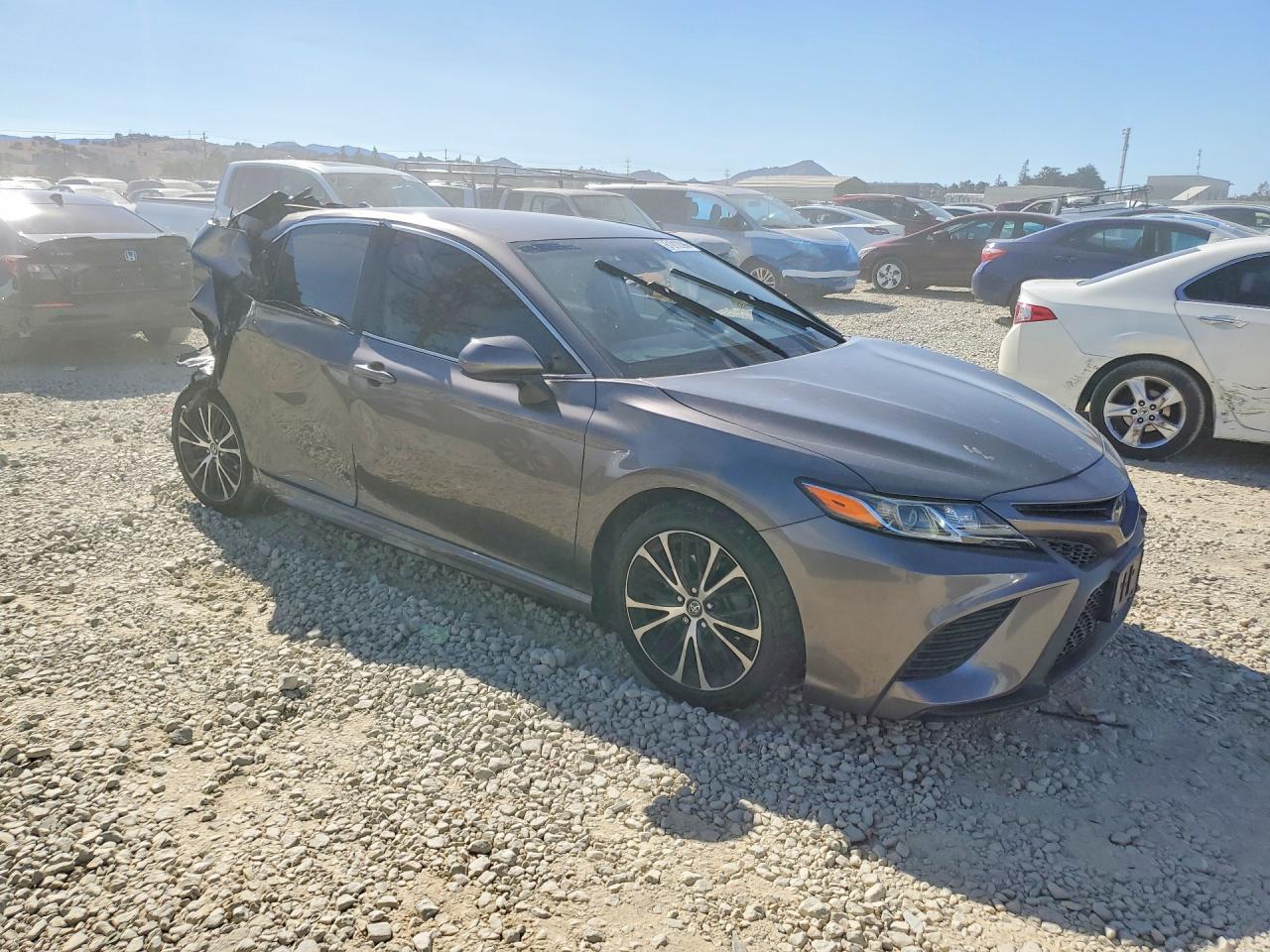 2020 TOYOTA CAMRY SE — снимка 4