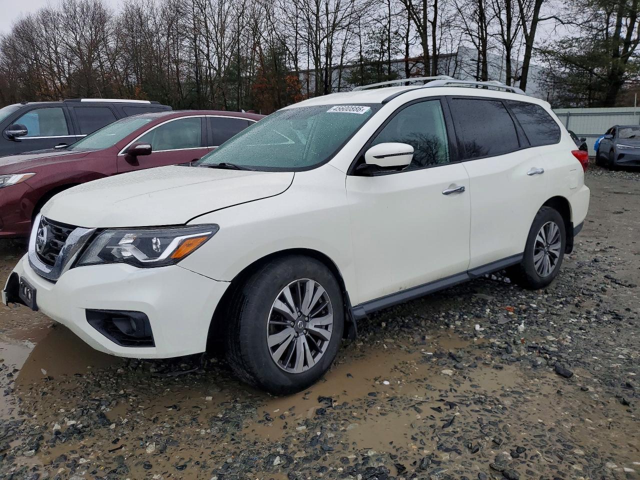 2017 NISSAN PATHFINDER SL