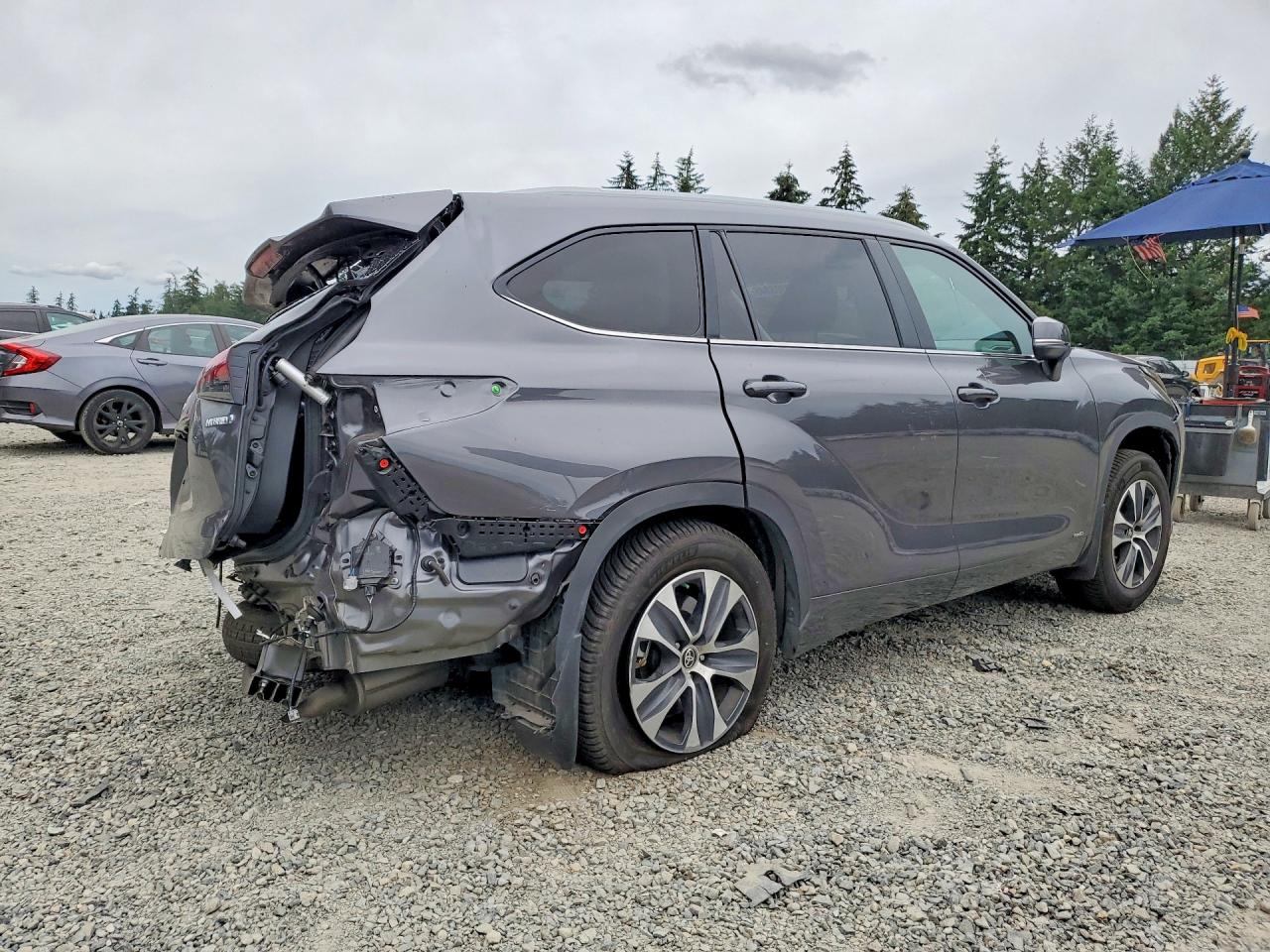 2024 TOYOTA HIGHLANDER HYBRID XLE — снимка 3