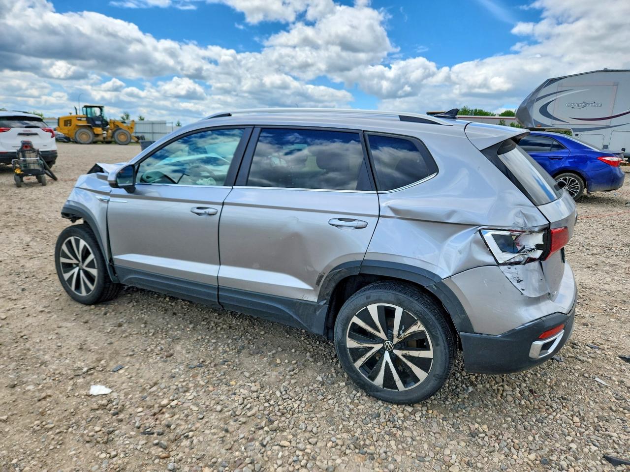 2023 VOLKSWAGEN TAOS SE — снимка 2