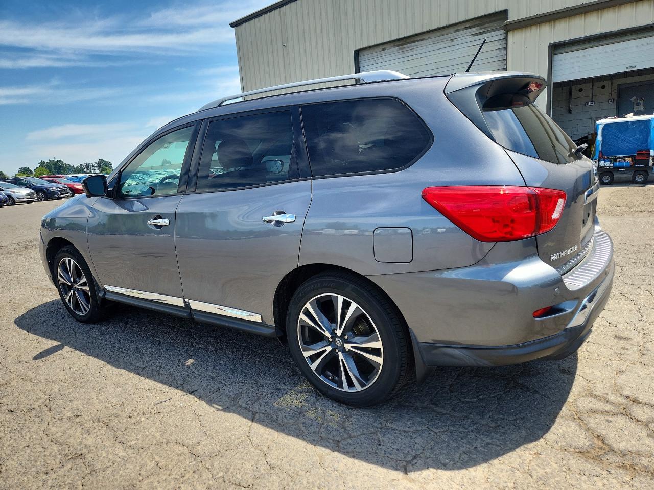 2017 NISSAN PATHFINDER PLATINUM — снимка 2
