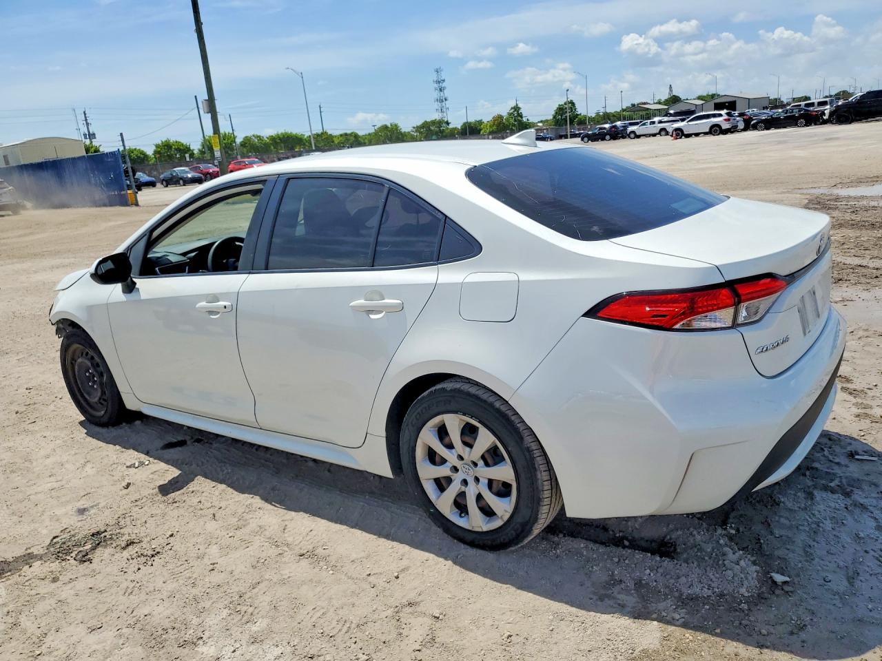 2020 TOYOTA COROLLA LE — снимка 2
