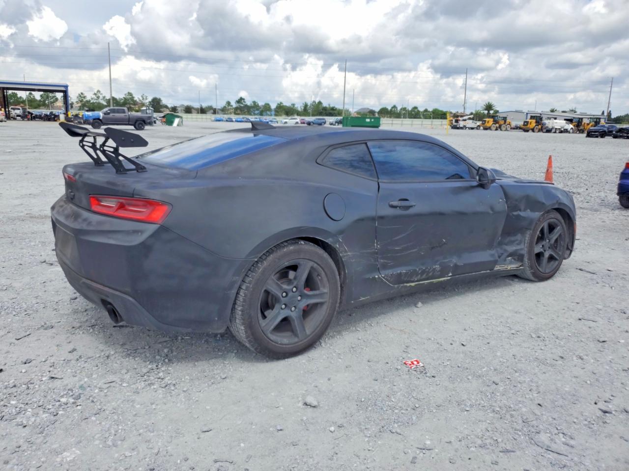 2017 CHEVROLET CAMARO LT — снимка 3