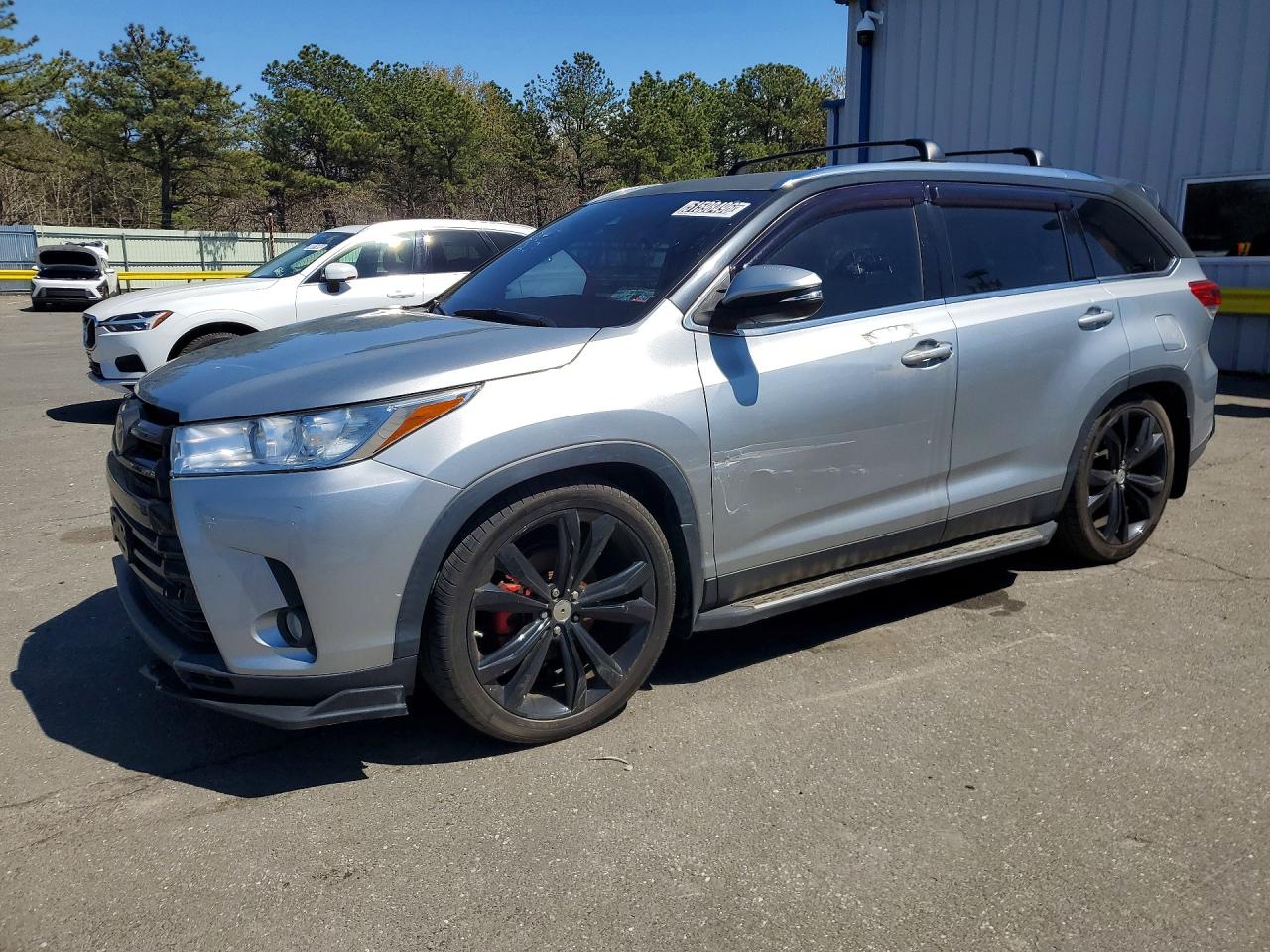 2019 TOYOTA HIGHLANDER XLE