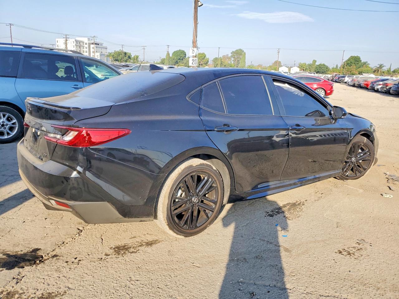 2026 TOYOTA CAMRY SE — снимка 3
