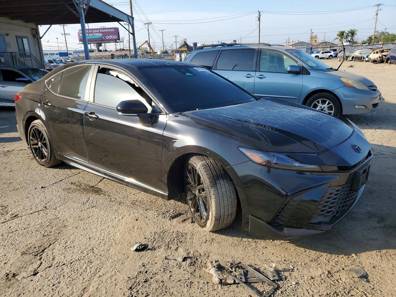 2026 TOYOTA CAMRY SE — снимка 4