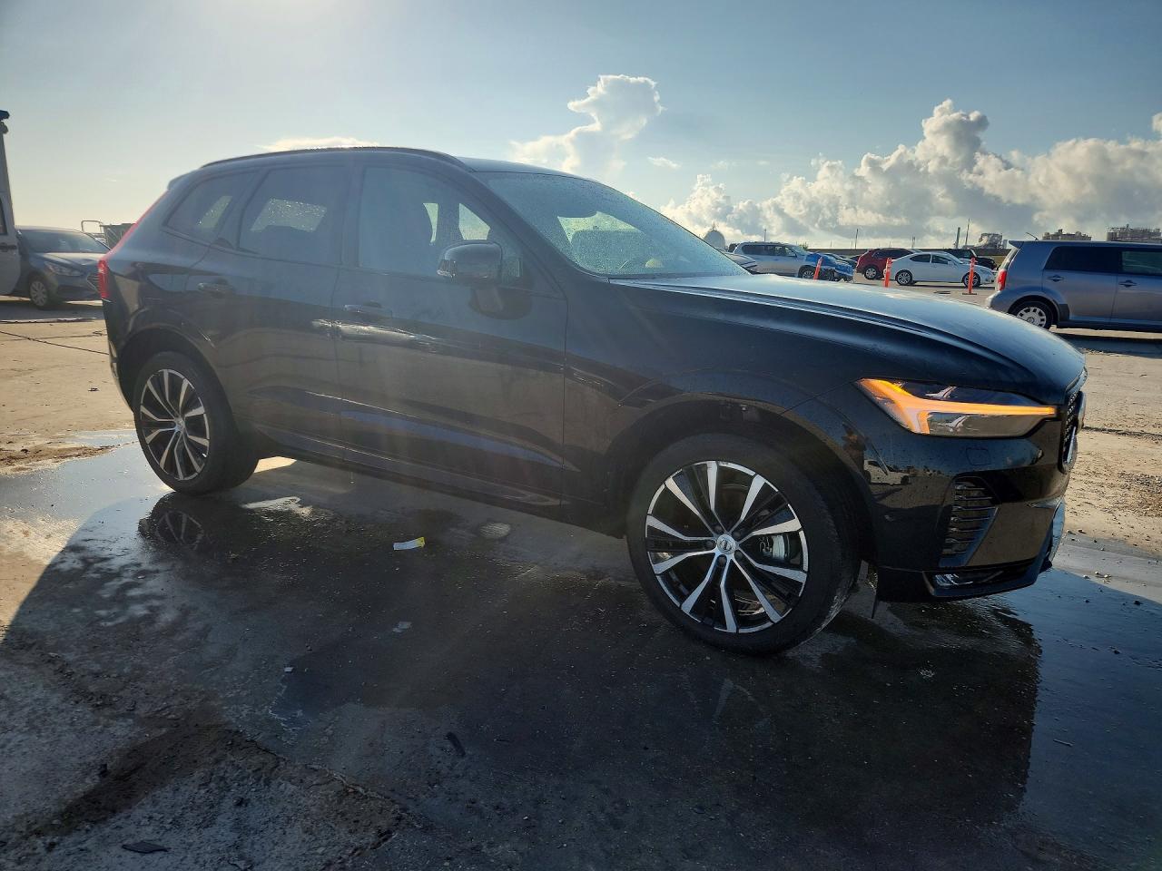 2025 VOLVO XC60 PLUS — снимка 4
