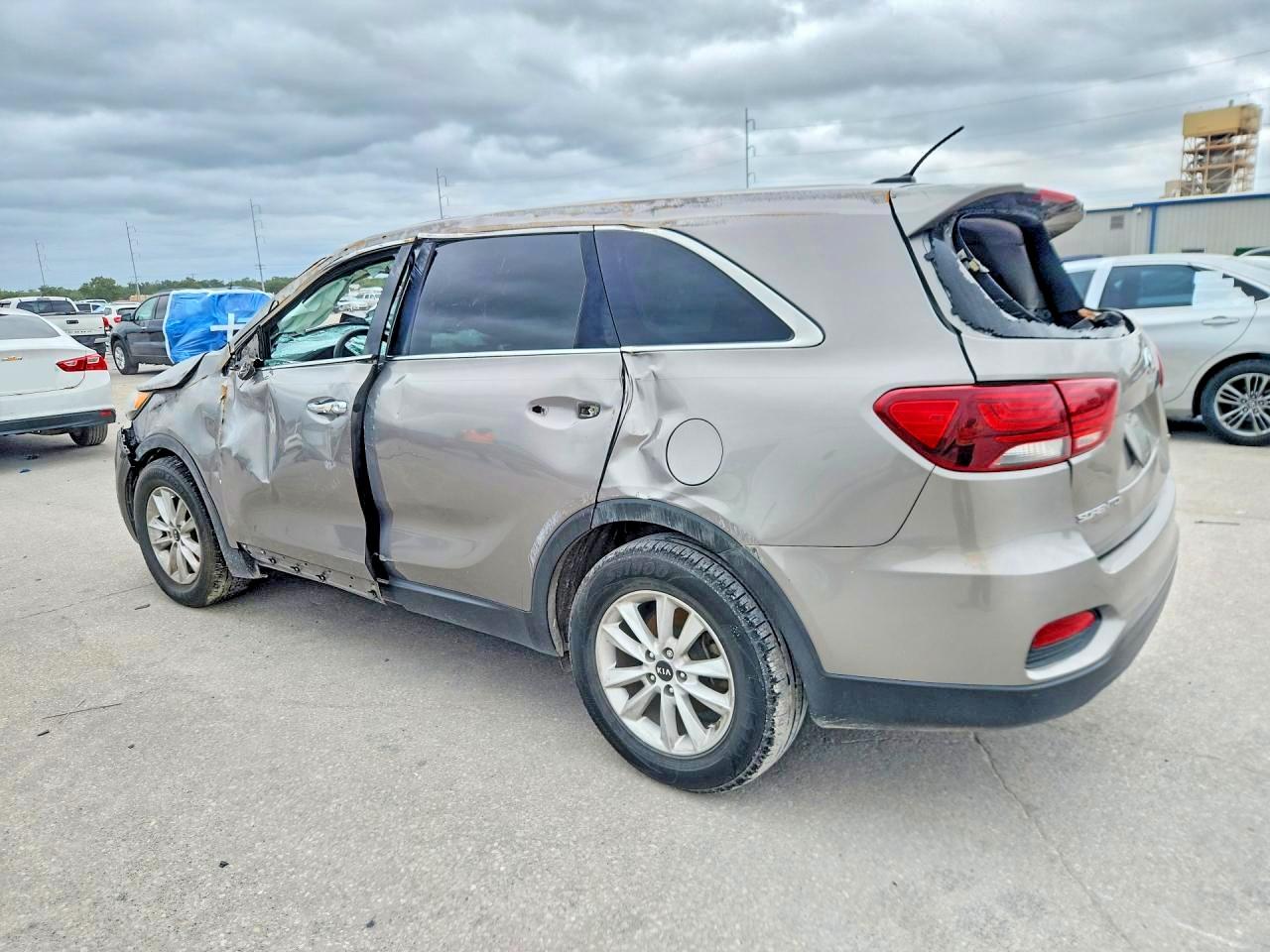 2019 KIA SORENTO L — снимка 2