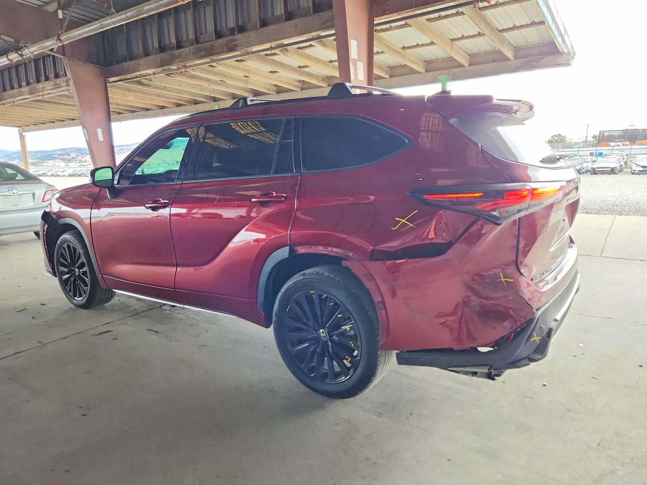 2024 TOYOTA HIGHLANDER XSE — снимка 2