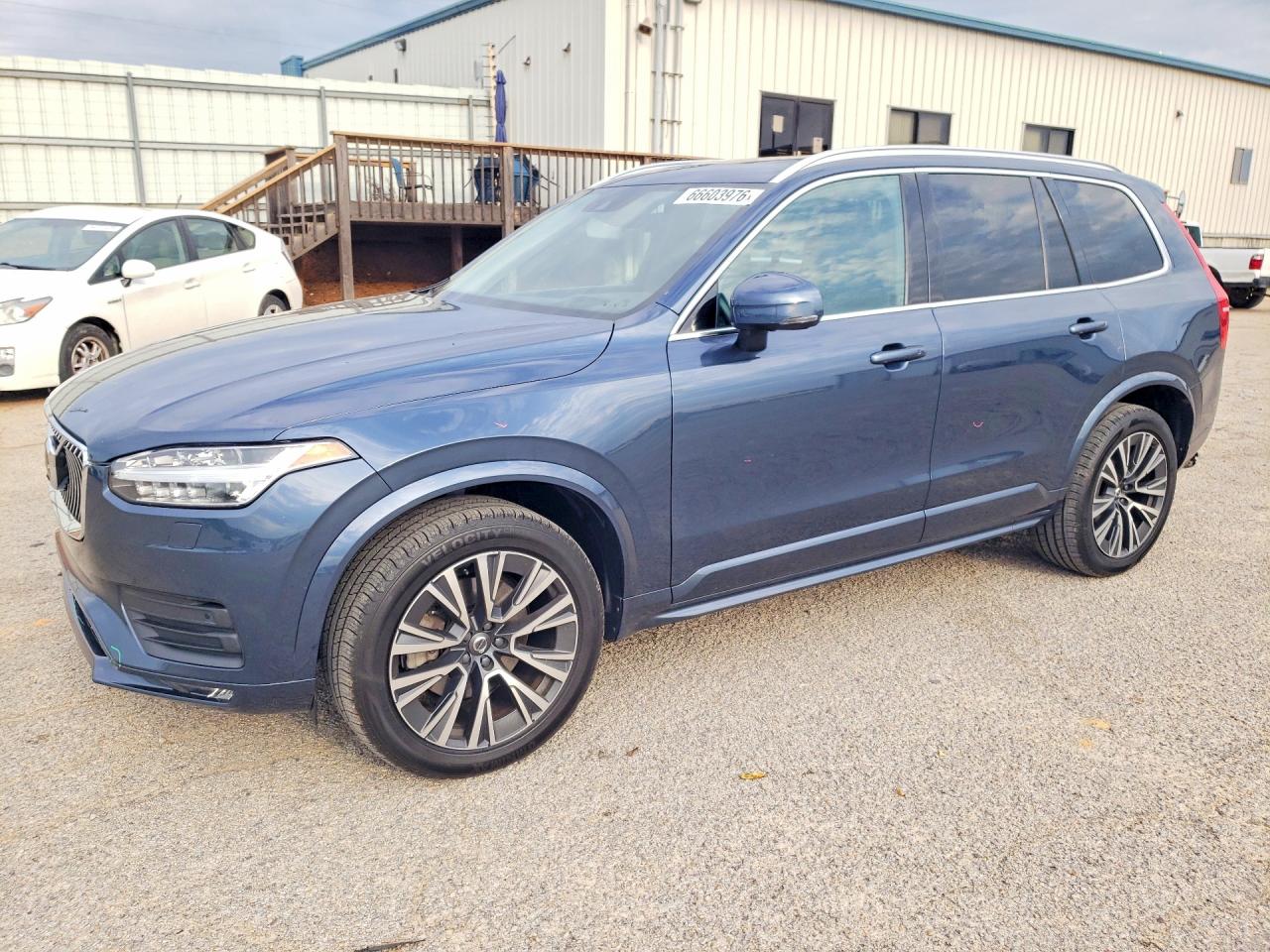 2021 VOLVO XC90 T6 MOMENTUM