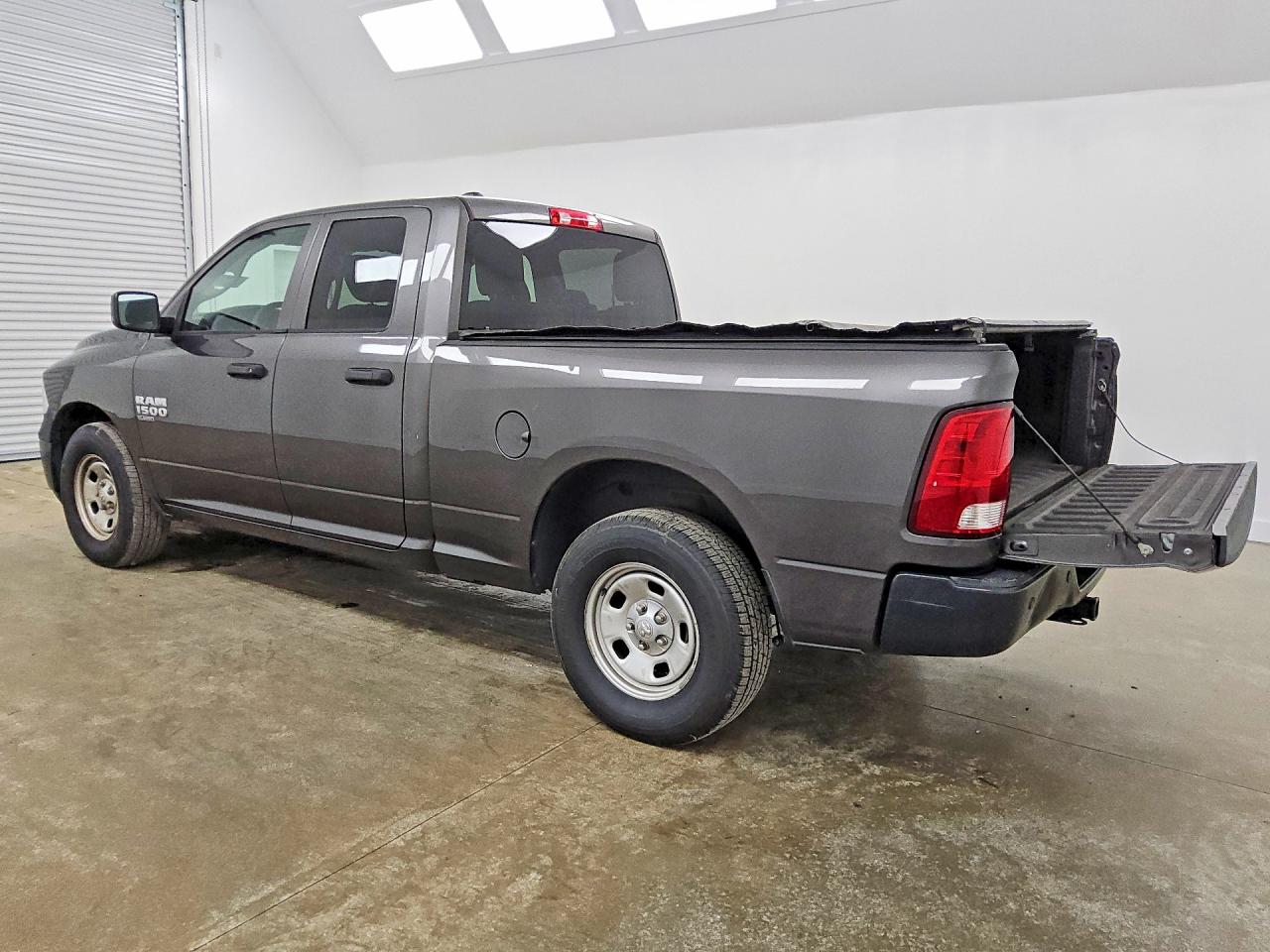 2020 RAM 1500 CLASSIC TRADESMAN — снимка 2