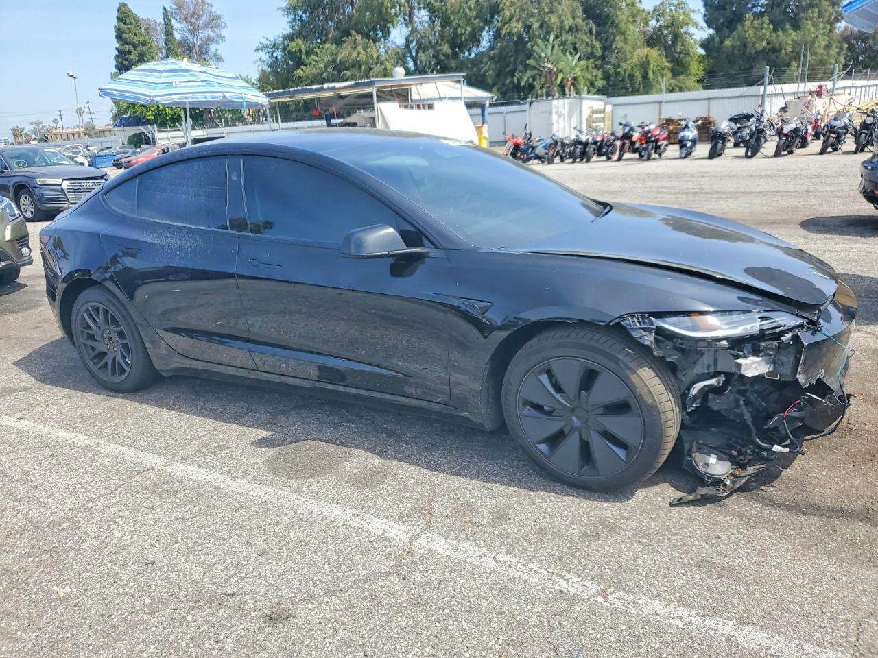 2025 TESLA MODEL 3 — снимка 4