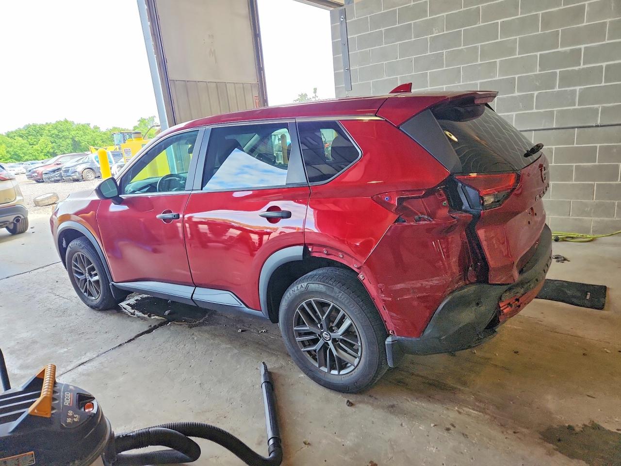 2021 NISSAN ROGUE S — снимка 2