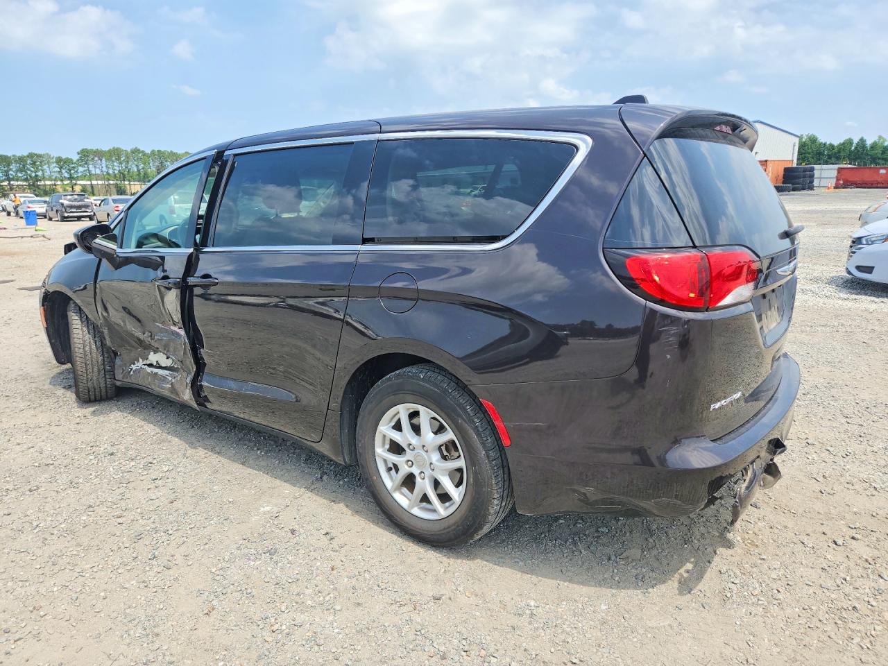 2017 CHRYSLER PACIFICA TOURING — снимка 2