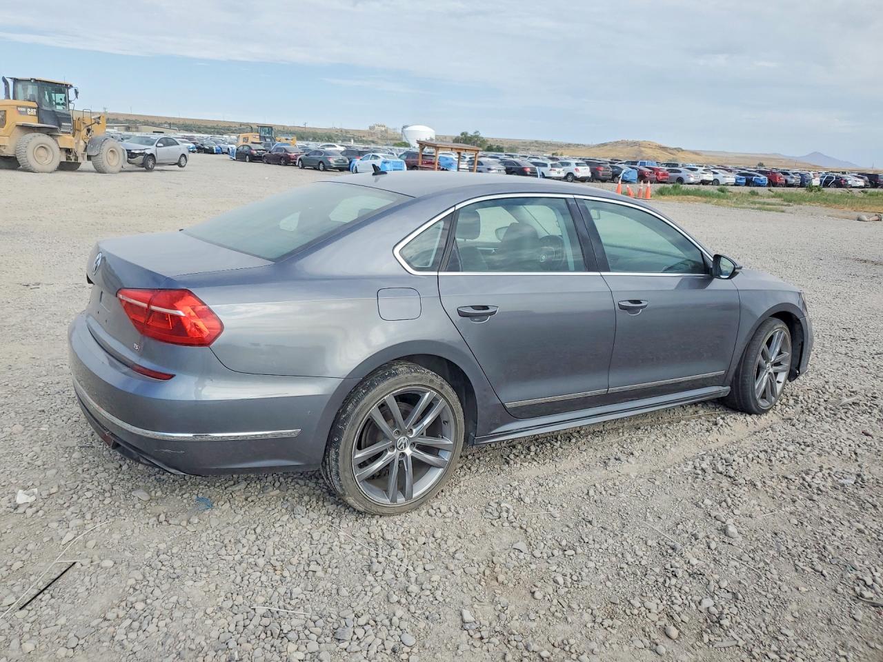2016 VOLKSWAGEN PASSAT S — снимка 3