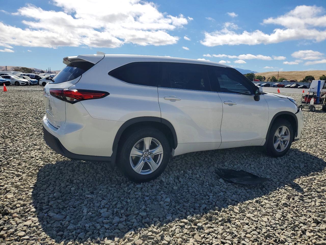 2021 TOYOTA HIGHLANDER L — снимка 3