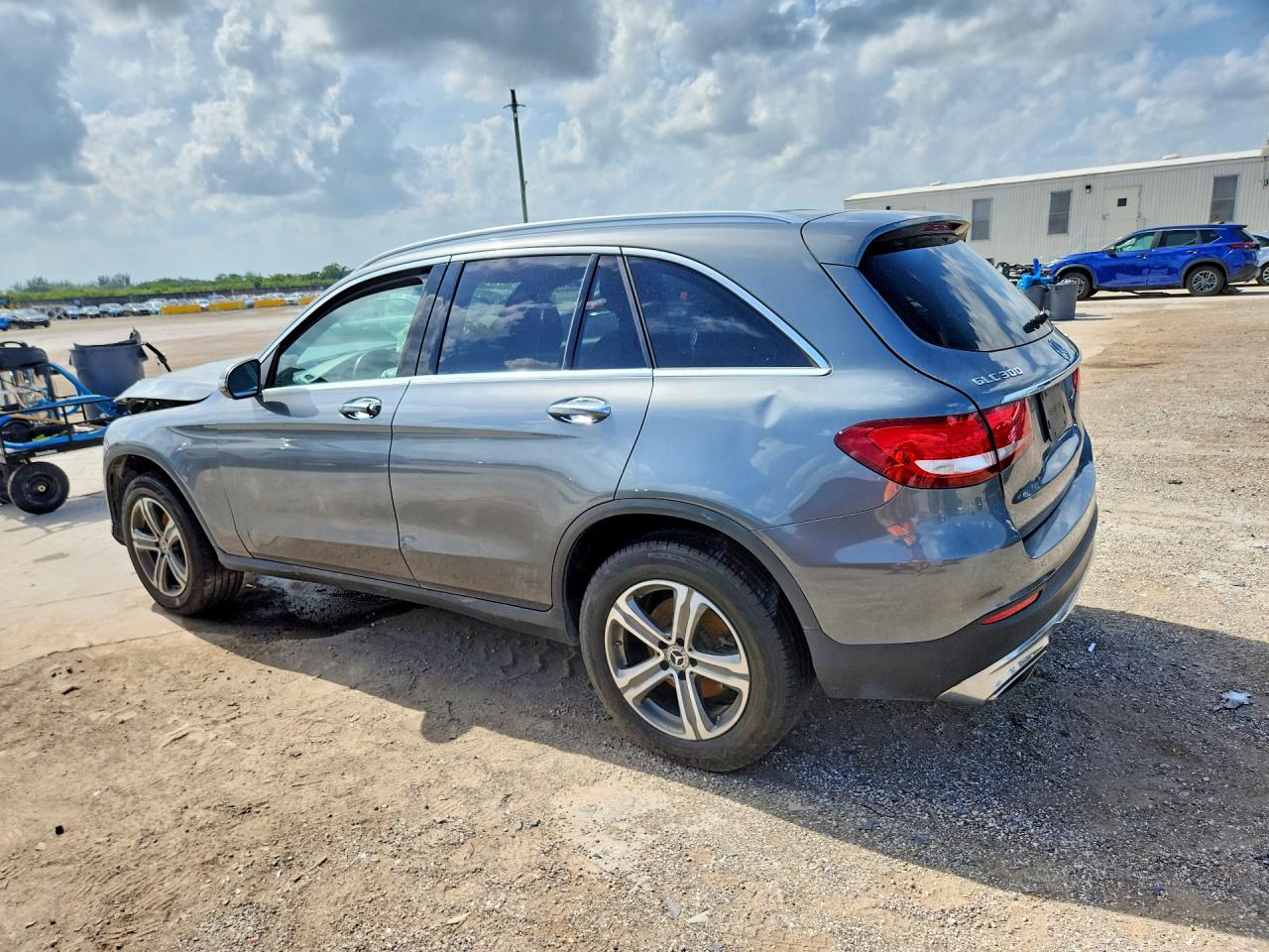 2019 MERCEDES-BENZ GLC 300 4MATIC — снимка 2