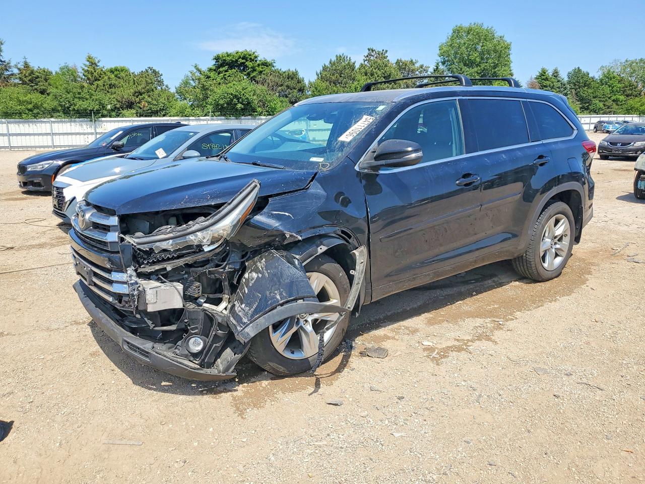 2019 TOYOTA HIGHLANDER LIMITED