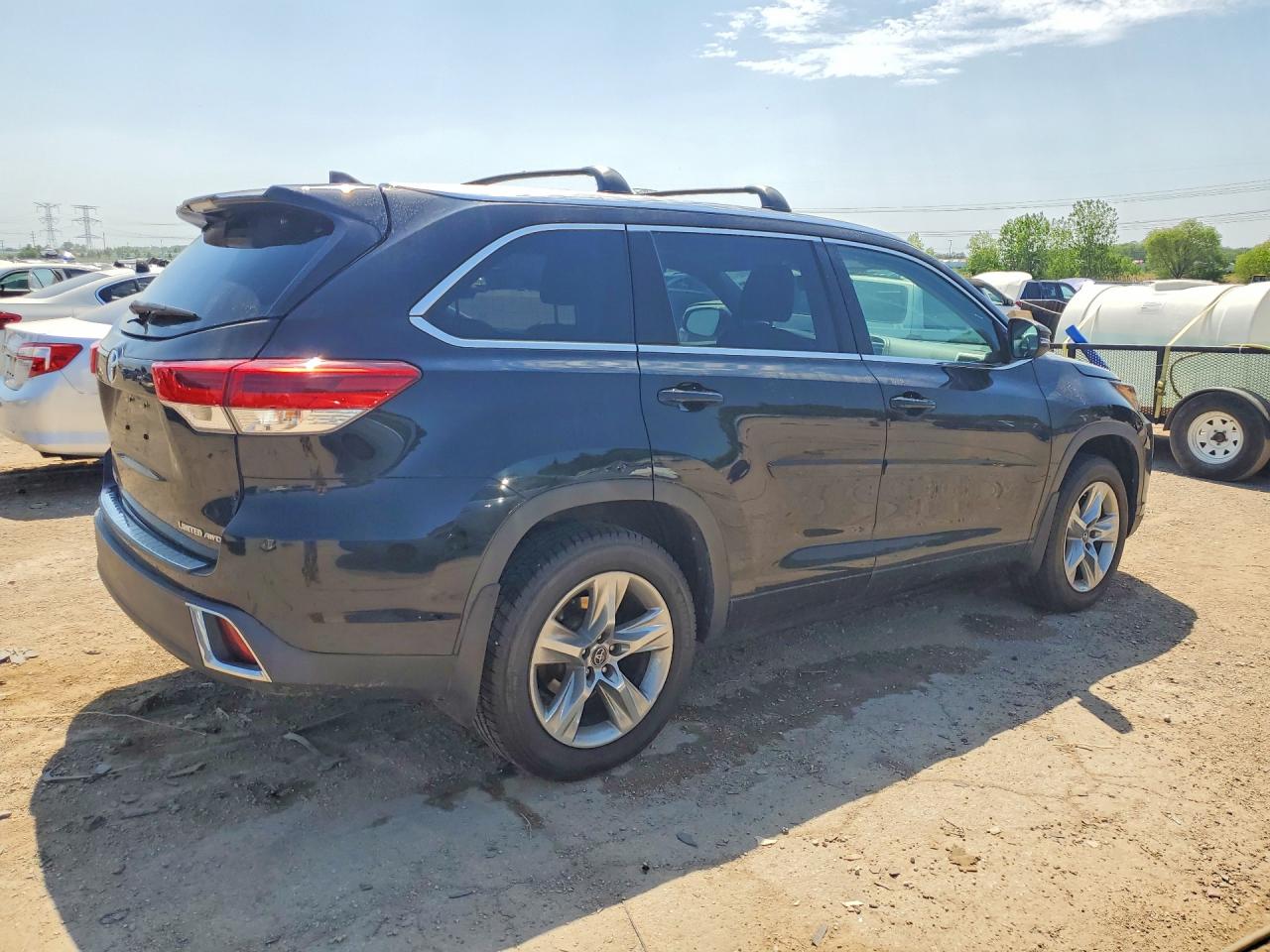 2019 TOYOTA HIGHLANDER LIMITED — снимка 3