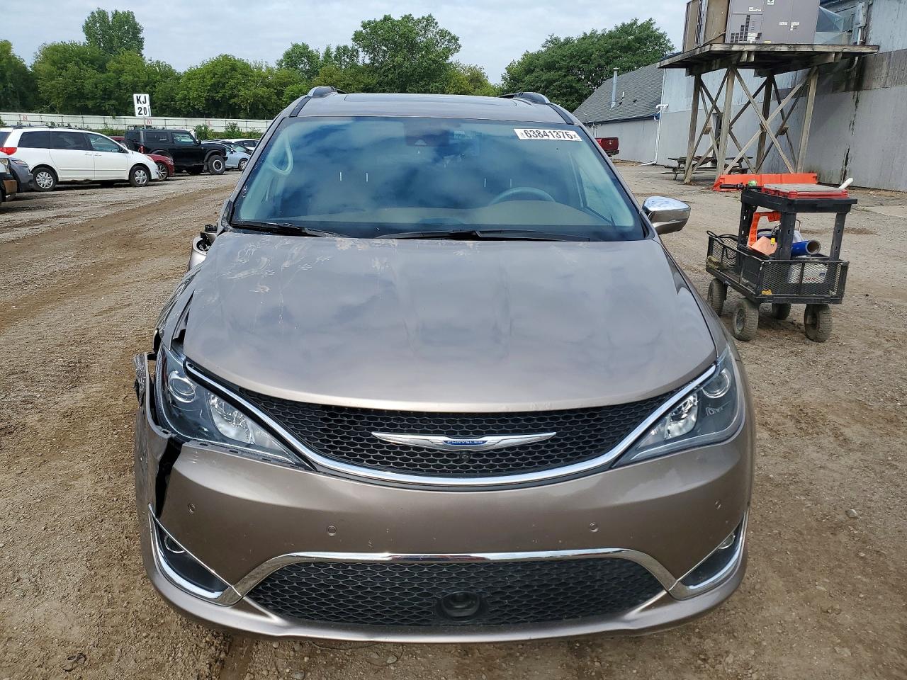 2017 CHRYSLER PACIFICA LIMITED — снимка 5