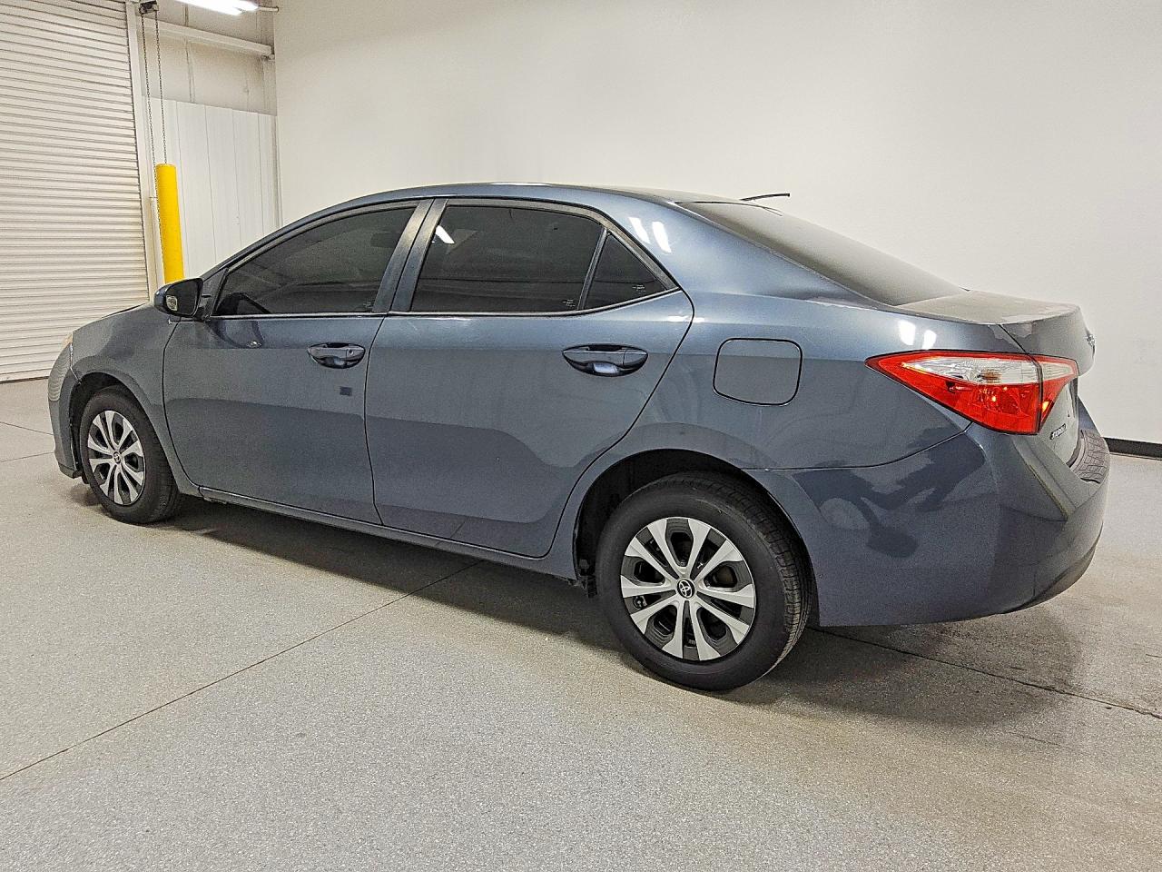 2016 TOYOTA COROLLA LE — снимка 2