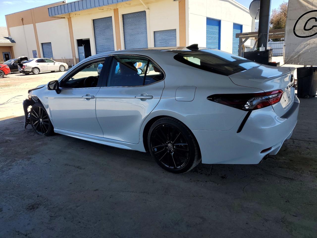 2024 TOYOTA CAMRY XSE — снимка 2